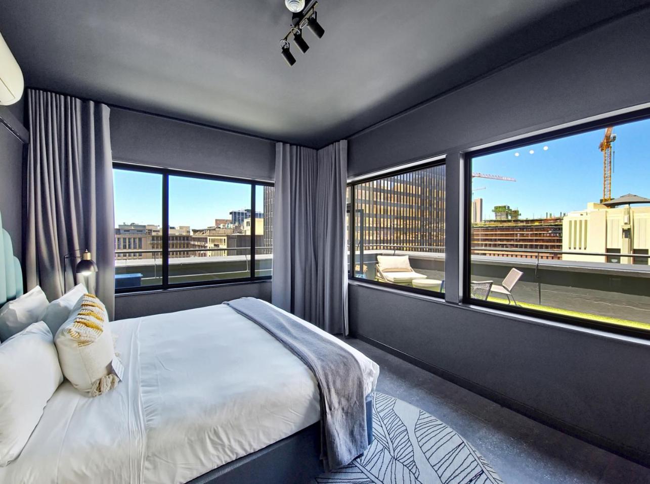 Blackbrick Cape Town Foreshore Exterior photo